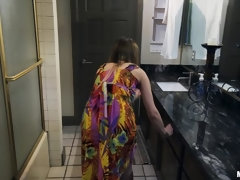 Enthousiasteling, Pijpbeurt, Bedriegen, Lul, Hondjeshouding, Natuurlijke tieten, Kort haar, Tatoeage