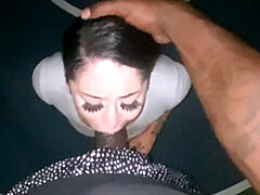 デカ尻, デカチン, デカパイ, 茶髪の, 手コキする, なめる, オナニー, 淫乱熟女