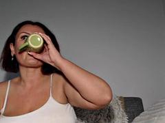 Grosse titten, Europäisch, Italienisch, Masturbation, Milf, Solo, Titten
