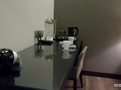 Enthousiasteling, Grote mammen, Rondborstig, Hardcore, Openbaar, Realiteit, Ruw, Tieten likken