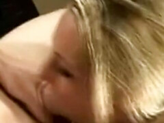 Enthousiasteling, Blond, Pijpbeurt, Sperma shot, Sperma in gezicht, Duits, Orgasme, Gezichtspunt