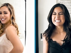 Culo grande, Rubia, Penetracion con dedos, Besar, Lesbiana, Lamidas, Coño, Estriptis