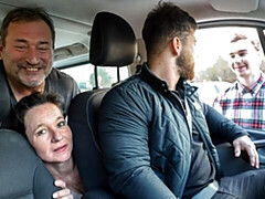 Grosser arsch, Grosser schwanz, Grosse titten, Schwarz, Braunhaarige, Auto, Reif, Milf