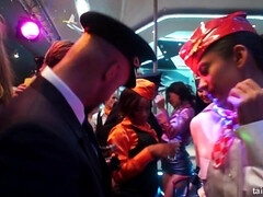 Большие сиськи, Минет, В клубе, Член, Пьяные, Ласковые ручки, Секс без цензуры, Зрелые