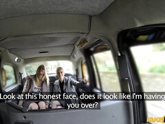 Amateur, Coche, Holandés, Lesbiana, Lamidas, Masturbación, Al aire libre, Coño