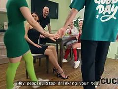 In den arsch, Schönheit, Bizarr, Gehörnter ehemann, Hd, Ehemann, Orgie, Ehefrau