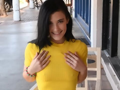 Bailar, Extremo, Penetracion con dedos, Masaje, Masturbación, Orgasmo, Público, Juguetes