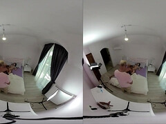 Stellung 69, Grosse titten, Kehlenfick, Hundestellung, Hotel, Pool, Flotter dreier, Titten