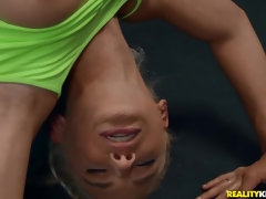 Cul, Blonde, Sucer une bite, Mignonne, Gorge profonde, Doigter, Léchez, Chatte