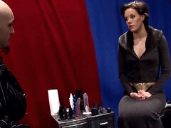 Tussi, Braunhaarige, Fetisch, Hardcore, Latex, Muschi, Kurzes haar, Spielzeuge