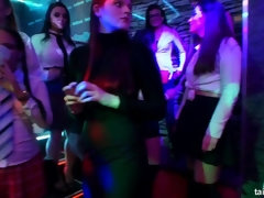 Черные, В одежде, Ласковые ручки, Секс без цензуры, Межрасовый секс, Поцелуи, Униформа, Влажная