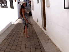 Braunhaarige, Frau, Masturbation, Im freien, Öffentlich, Spanisch, Spielzeuge, Vibrator