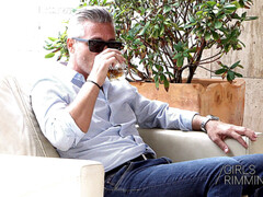 Bikini, Spermaladung, Behaart, Ungarisch, Im freien, Arsch lecken, Dürr, Flotter dreier