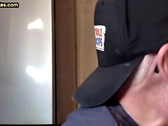 Amateur, Sucer une bite, Gorge profonde, Homosexuelle, Branlette thaïlandaise, Mature, Tatouage