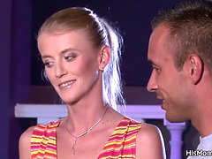 Belleza, Rubia, Madura, Lesbiana, Madres para coger, Mamá, Madrastra, Adolescente