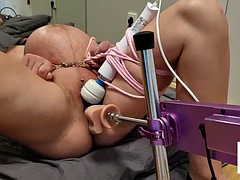ヨーロピアン, フランス人, オナニー, 淫乱熟女, 乳首, ピアス, おもちゃ, 妻