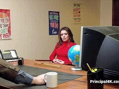 Eating out and banging hottie mommy in the office