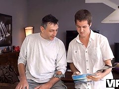 ブロンド, フェラチオ, 捕まる, チェコ, 爸, なめる, オマンコ, 剃毛