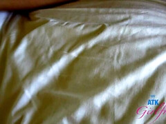 Amateur, Compilation, Petite amie