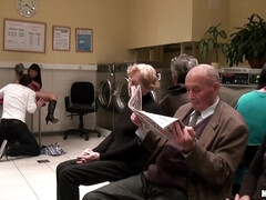 Arsch, Grosser arsch, Grosser schwanz, Braunhaarige, Schwanz, Hardcore, Öffentlich, Solo