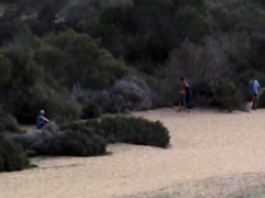 Kone p stranden se p ngne mnd.