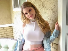 Gros seins, Blonde, Sucer une bite, En levrette, Doigter, Poilue, Branlette thaïlandaise, Adolescente