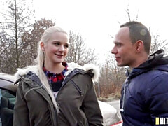 18 ans, Grosse bite, Gros seins, Blonde, Sucer une bite, Argent, De plein air, Adolescente