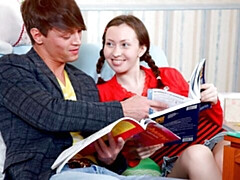 Anaal, Grote kont, Grote lul, Grote mammen, Natuurlijke tieten, Mager, Tiener, Tieten likken