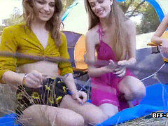 Amateur, Sucer une bite, Le plan cul à quatre, Fait maison, De plein air, Adolescente