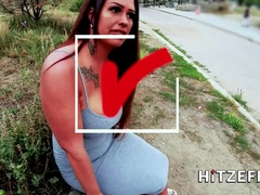 Leie, Arsch, Grosser arsch, Grosse titten, Blasen, Pov, Öffentlich, Tätowierung