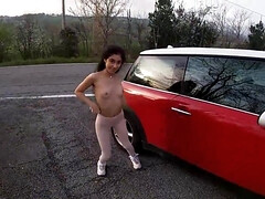 Sucer une bite, Brunette brune, Tir de sperme, Queue, Hd, Public, Voyeur