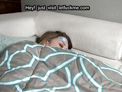 Sucer une bite, Brunette brune, Tir de sperme, Famille, Hard, Hd, Énorme, Adolescente