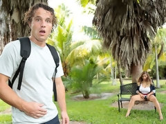 Grosse titten, Blasen, Geschnappt, Hundestellung, Masturbation, Milf, Natürlichen titten, Spanner