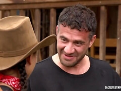 Grosser arsch, Blondine, Braunhaarige, Französisch, Hd, Strümpfe, Tätowierung, Titten