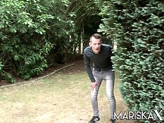 デカパイ, イギリス人, 指いじり, レズビアン, なめる, 淫乱熟女, 現実, オッパイの