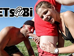 Grosse bite, Bisexuelle, Couple, Doigter, Hd, De plein air, Public, Plan cul à trois