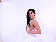 Amateur, Morena, Primera ves