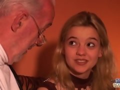 Chica, Verga grande, Mamada, Sexo duro, Maduro, Coño, Maestra, Adolescente