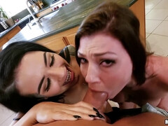 Grosser arsch, Grosser schwanz, Blasen, Lesbisch, Pov, Muschi, Jungendliche (18+), Flotter dreier