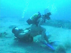 Pijpbeurt, Bruinharig, Rondborstig, Sperma shot, Handbeurt, Hardcore, Ondergoed, Masturbatie