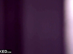 Grosser arsch, Grosser schwanz, Schwarz, Blondine, Besamung, Kehlenfick, Aufs gesicht abspritzen, Interrassisch