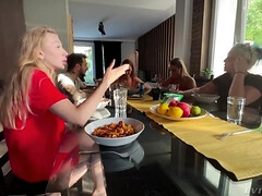 Grote kont, Blond, Bruinharig, Fetisj, Vuisten, Gapende, Hd, Lesbisch