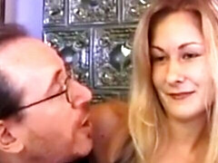 Klassisch, Tschechisch, Hundestellung, Aufs gesicht abspritzen, Pov, Realität, Retro, Vintage