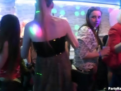 衣服着たままセックス, ダンス, チン, 女, キス, ストッキング, フェラする, オッパイの