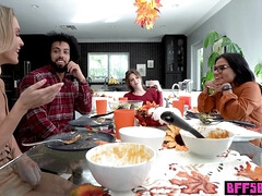 Bisexuelle, Noire, Blonde, Sucer une bite, Queue, Le plan cul à quatre, Hd, Adolescente