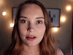 Enthousiasteling, Grote mammen, Bruinharig, Fetisj, Masseren, Rijpe lesbienne, Alleen, Tieten likken