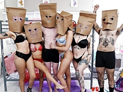 18 летние, Большой член, Большие сиськи, Минет, Собачьи, Оргии, Тощие, Молоденькие