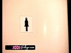 Из жопы в рот, Ванна, Большие сиськи, Блондинки, Смазливые, Европейки, Натуральные сиськи, Туалет