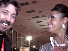 アナル, フェラチオ, 茶髪の, 巨乳な, 熟年, アウトドア, 公共, オッパイの