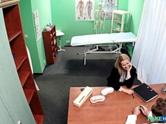 Enthousiasteling, Pijpbeurt, Arts, Hondjeshouding, Likken, Verpleegster, Kantoor, Kut duiken